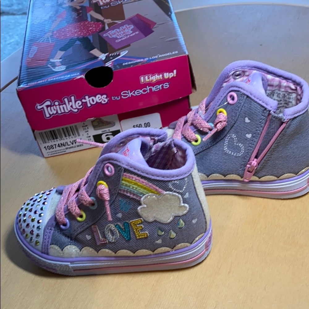 Skechers twinkle toes sparkle skies trendy shoes